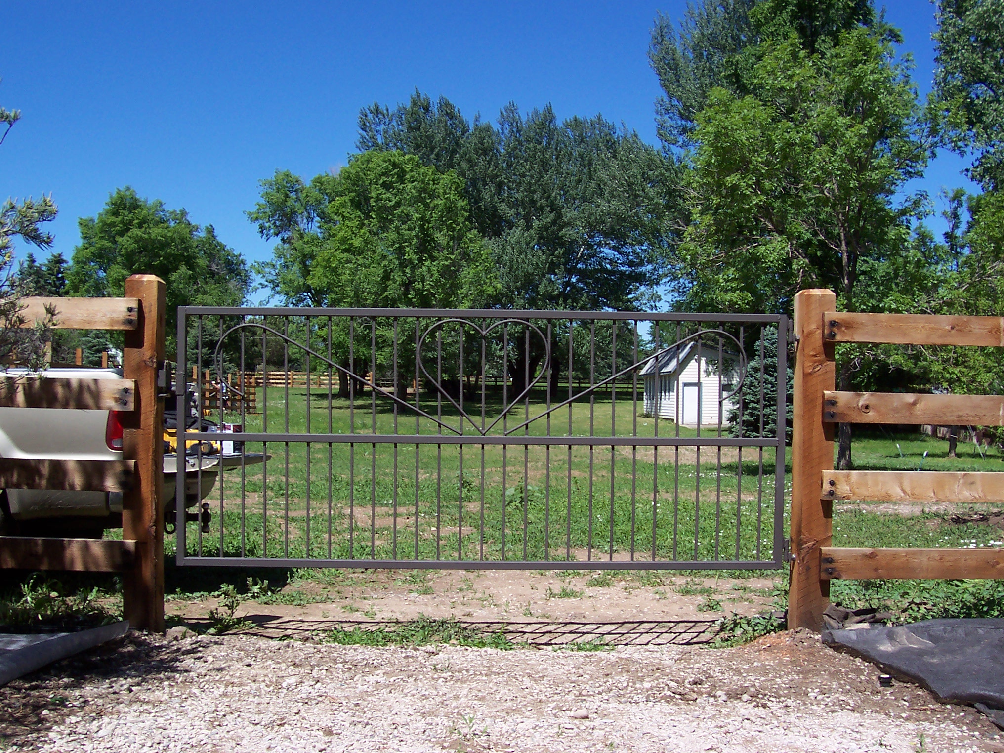 Gate Image 001
